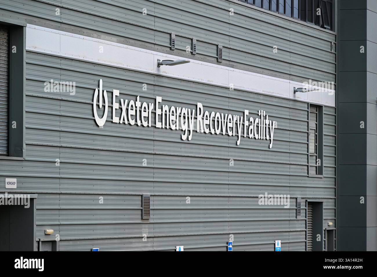 Exeter, Devon, Regno Unito. 6 marzo 2025. Vista generale dell'impianto di recupero di energia Exeter nel Devon. L'energia proveniente dalla struttura di deposito dei rifiuti di Marsh Barton genera energia sufficiente per fornire l'equivalente di 5.000 abitazioni. Crediti fotografici: Graham Hunt/Alamy Live News Foto Stock