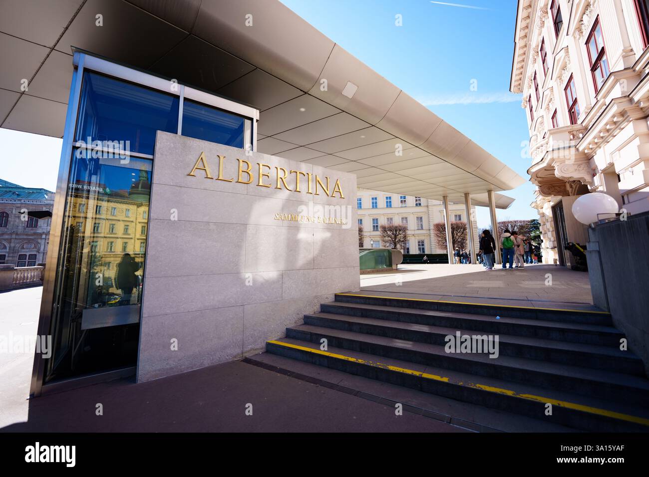 Vista esterna dell'Albertina di Vienna, ripresa giovedì 6 febbraio 2025 - 20250306 PD3122 credito: APA-PictureDesk/Alamy Live News Foto Stock