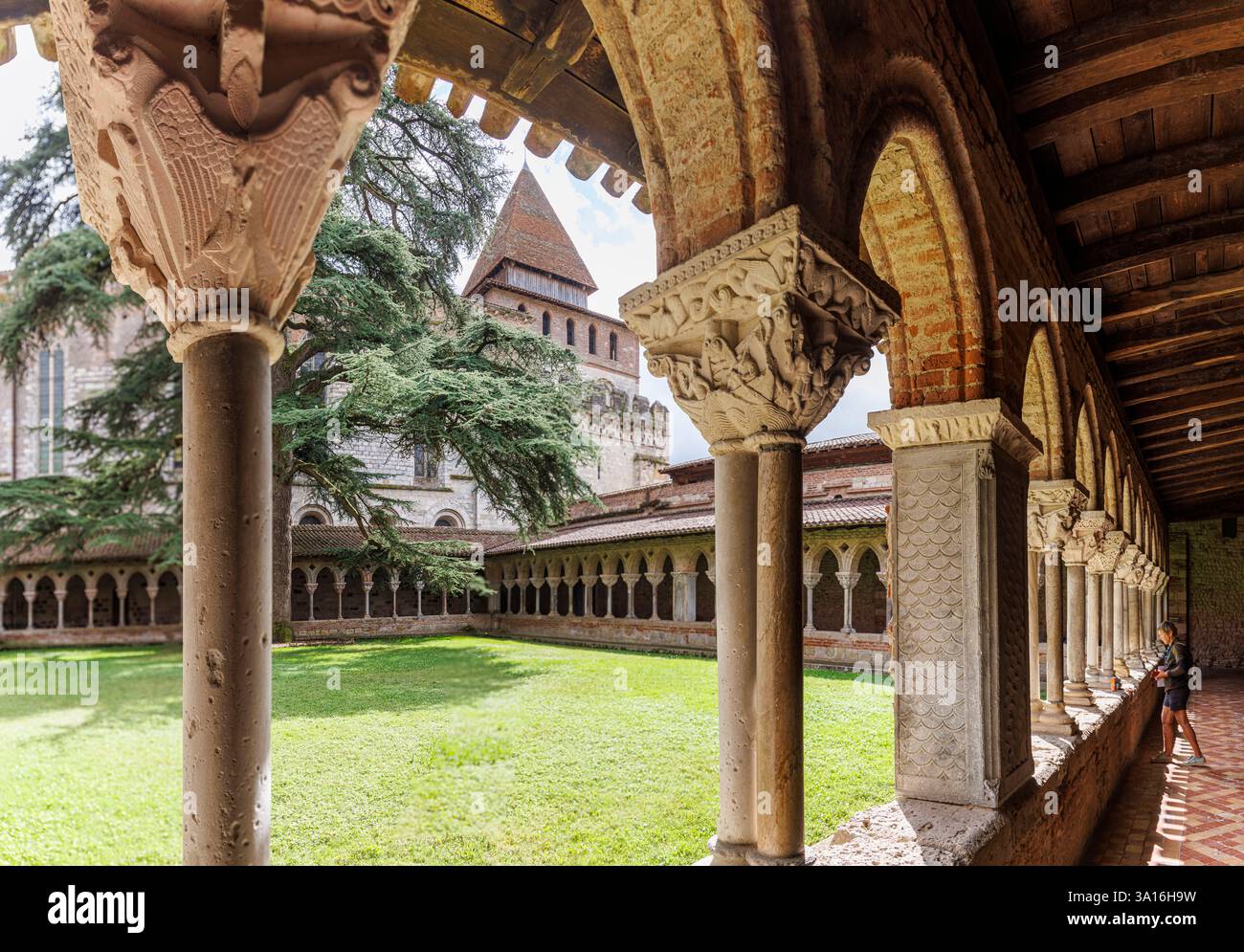 Francia, Tarn e Garonna, Moissac, abbazia dichiarata patrimonio dell'umanità dall'UNESCO, il chiostro Foto Stock
