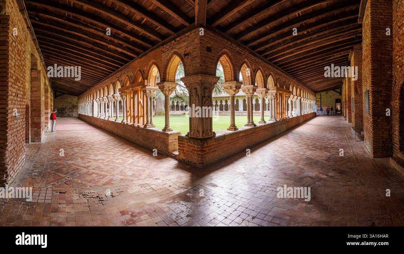 Francia, Tarn e Garonna, Moissac, abbazia dichiarata patrimonio dell'umanità dall'UNESCO, il chiostro Foto Stock