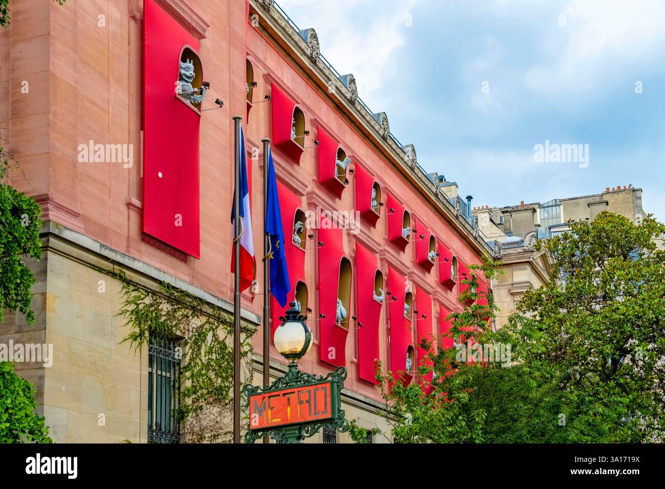 Francia, Parigi, Guimet Museum of Asian Arts, mostra dell'artista cinese Jiang Qiong per il 60° anniversario delle relazioni diplomatiche franco-cinesi Foto Stock