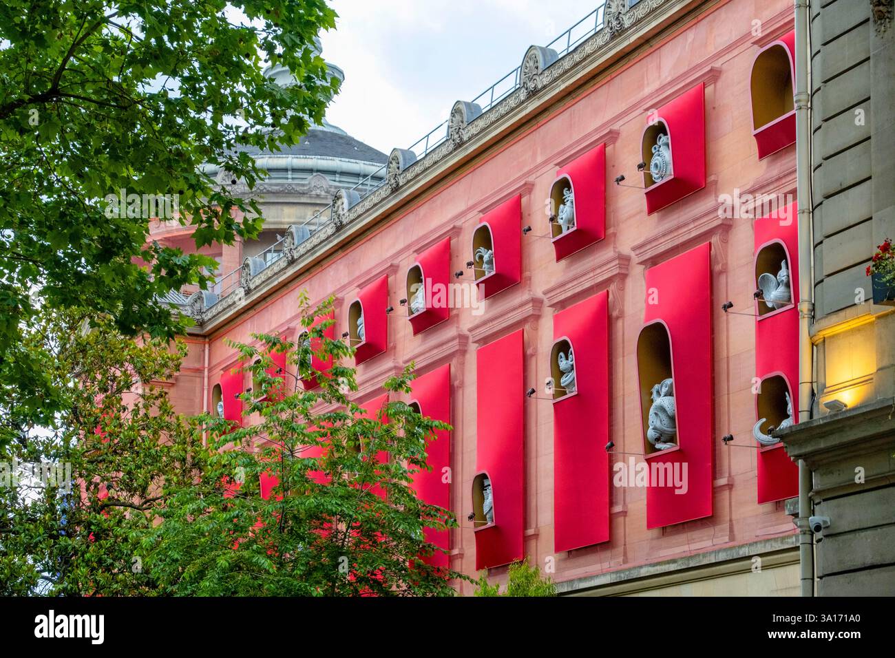 Francia, Parigi, Guimet Museum of Asian Arts, mostra dell'artista cinese Jiang Qiong per il 60° anniversario delle relazioni diplomatiche franco-cinesi Foto Stock