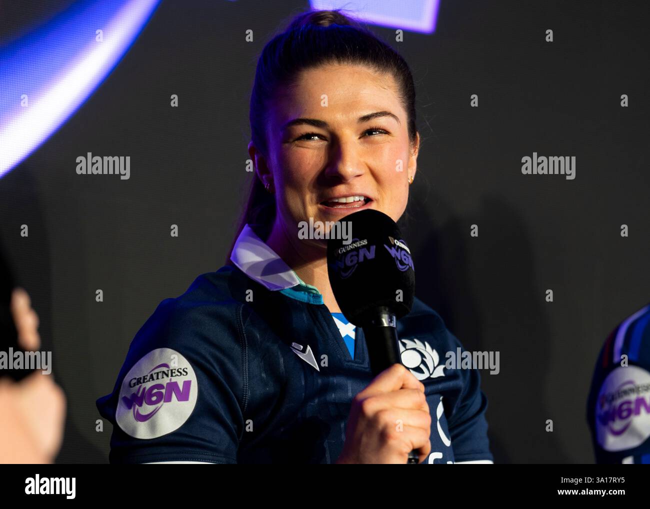 Il capitano scozzese Helen Nelson durante l'evento di lancio per il Guinness Women's Six Nations Match al Tobacco Dock di Londra. Data foto: Venerdì 7 marzo 2025. Foto Stock