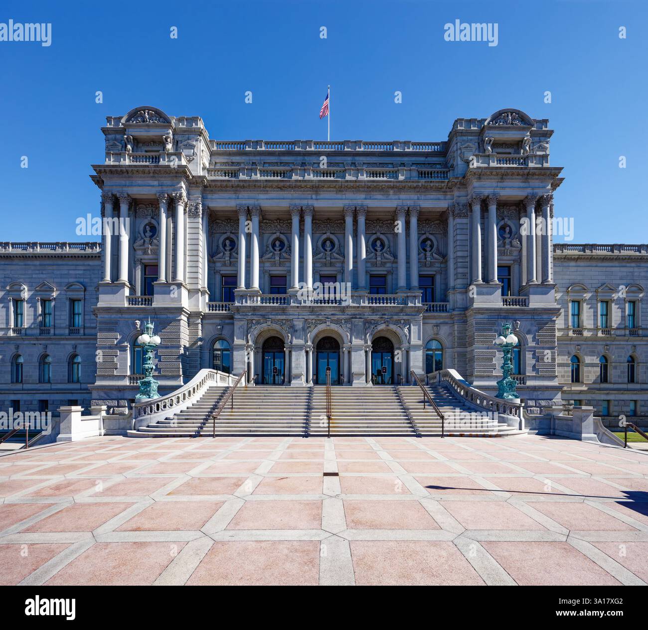 Biblioteca del Congresso Thomas Jefferson Building, facciata di First Street (ovest) in una domenica di sole in autunno. Foto Stock