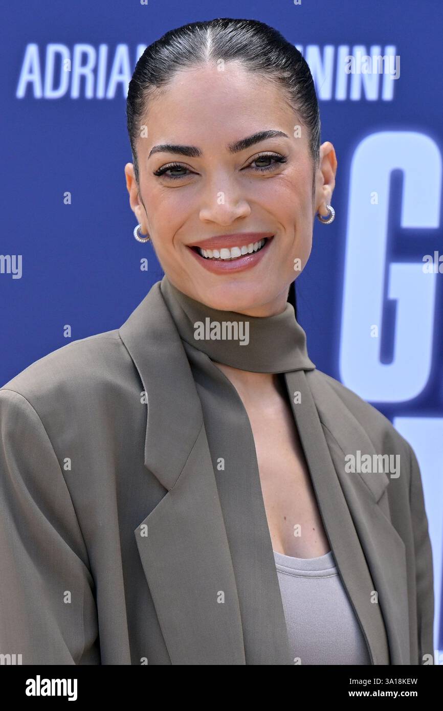 Roma, Lazio. 7 marzo 2025. Elodie durante il Photocall di Film gioco pericoloso alla terrazza Barberini, Roma, 07 marzo 2025 AllShotLive Credit: SIPA USA/Alamy Live News Foto Stock