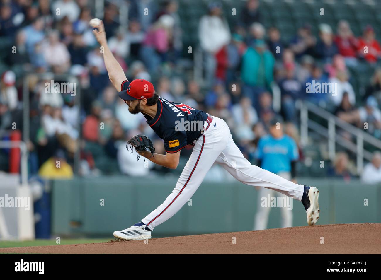 North Port FL USA; il lanciatore degli Atlanta Braves Ian Anderson (48) lancia un campo durante una partita di allenamento primaverile della MLB contro i Miami Marlins al CoolToday Park. I Braves e i Marlins giocarono a un pareggio di 1-1. (Kim Hukari/immagine dello sport) Foto Stock