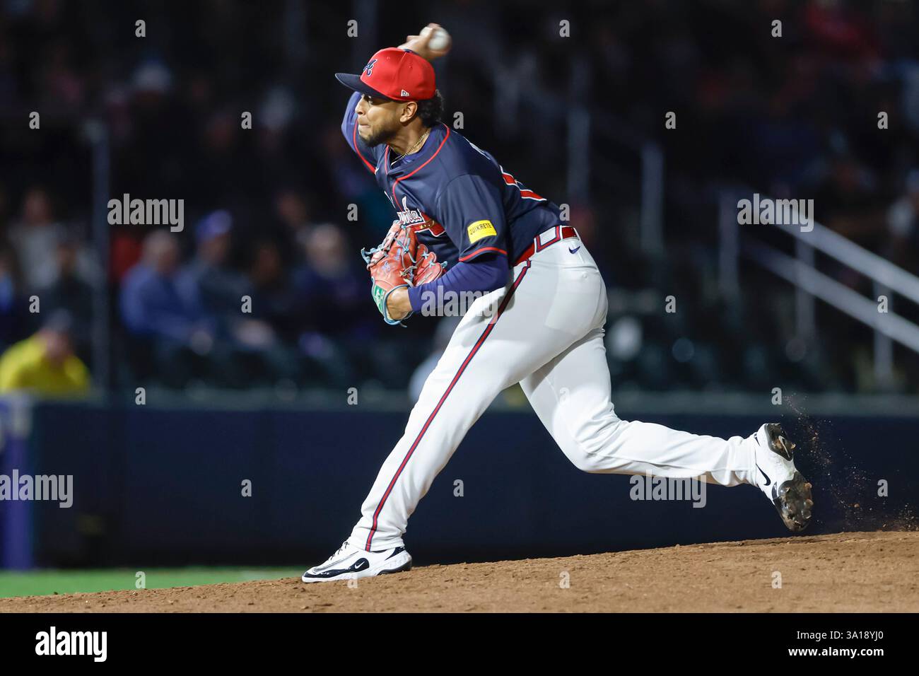 North Port FL USA; il lanciatore degli Atlanta Braves Anderson Pilar (63) lancia un campo durante una partita di allenamento primaverile della MLB contro i Miami Marlins al CoolToday Park. I Braves e i Marlins giocarono a un pareggio di 1-1. (Kim Hukari/immagine dello sport) Foto Stock