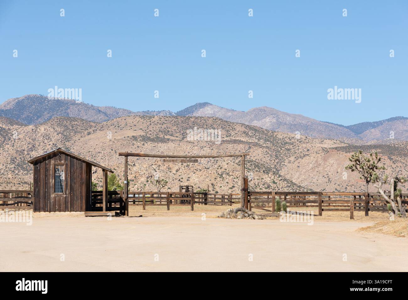 Paesaggio rustico del deserto a Pioneertown vicino al Joshua Tree National Park Foto Stock