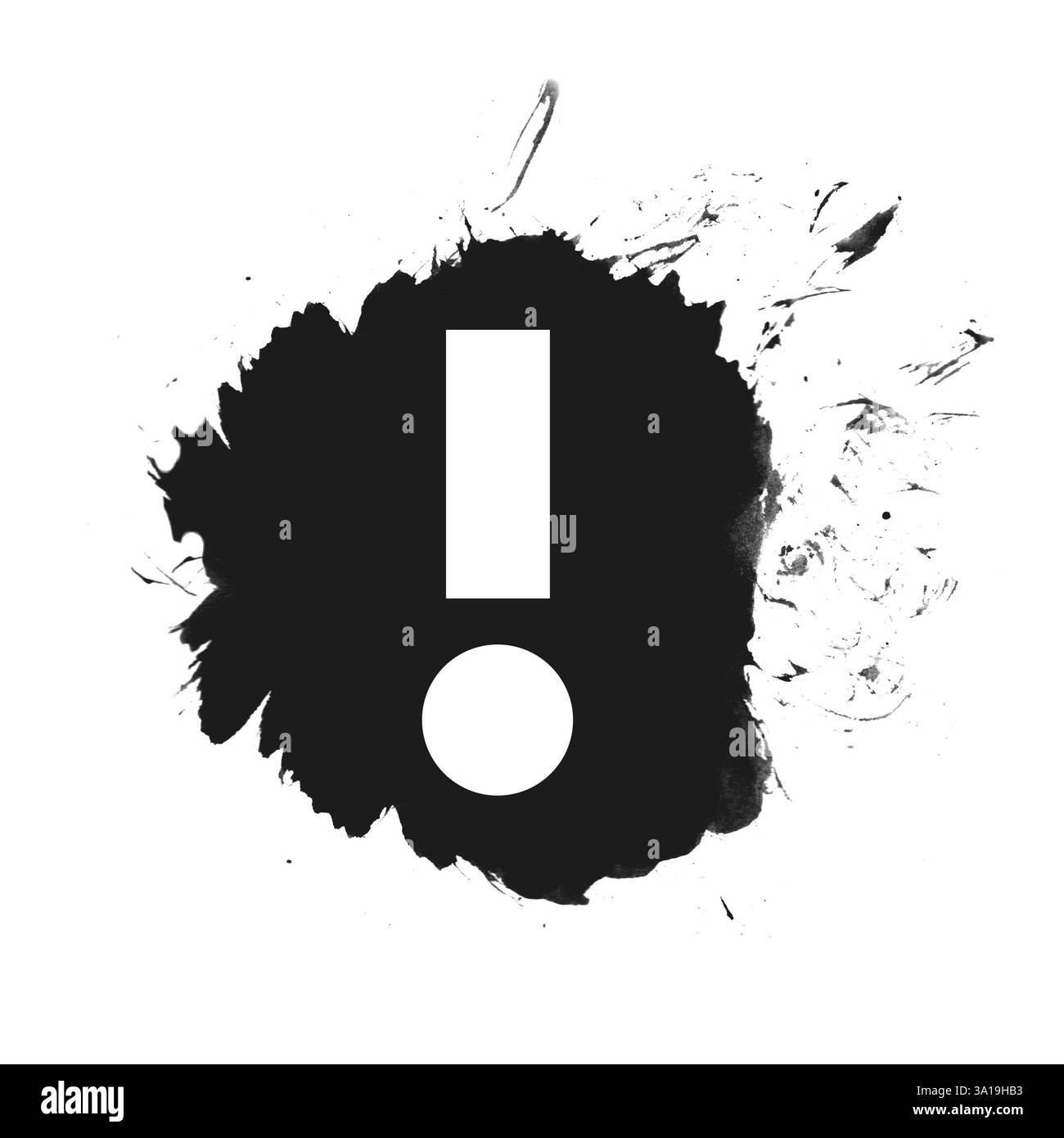 Icona del punto esclamativo sulla patch isolata in nero con spruzzi di vernice Foto Stock