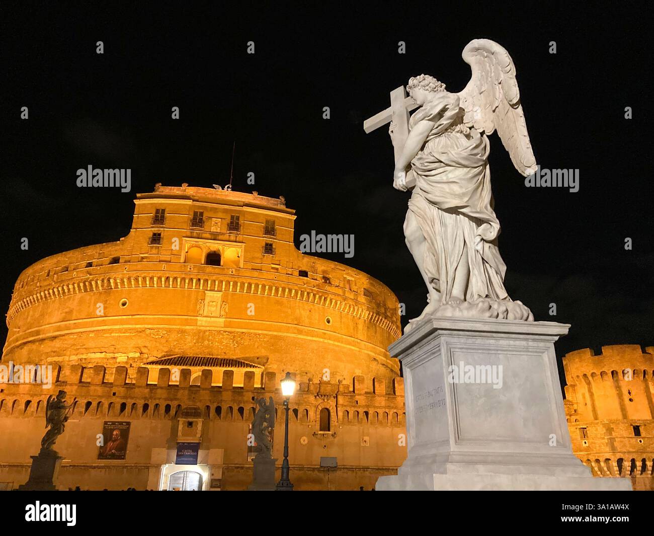 Italia Lazio Roma, il fiume Tevere, la fortezza papale di Castel Sant' Angelo - Immagine stock catturata con smartphone