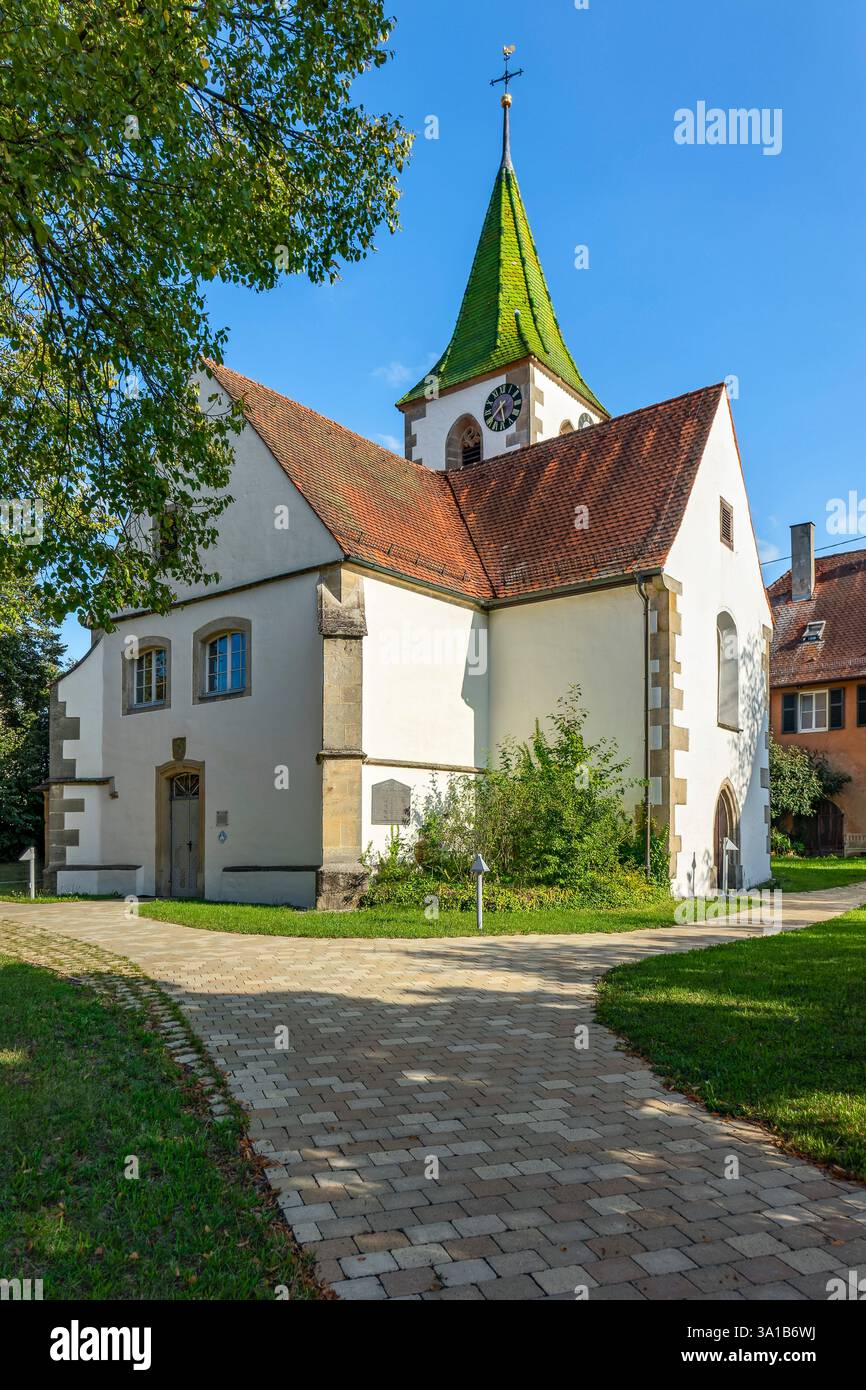 Tübingen - Kilchberg, la chiesa protestante di San Martino è registrata come monumento architettonico presso l'Ufficio statale del Baden-Württemberg per la conservazione dei monumenti. Foto Stock