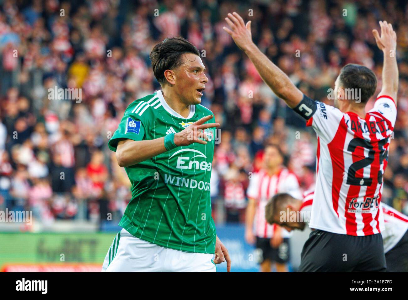 CRACOVIA, POLONIA, 8 marzo 2025, Una partita di calcio nella PKO BP Ekstraklasa di primo livello tra CRACOVIA E RADOMIAK RADOM, OP: RENAT DADASHOV crediti: Piotr Front/Alamy Live News Foto Stock