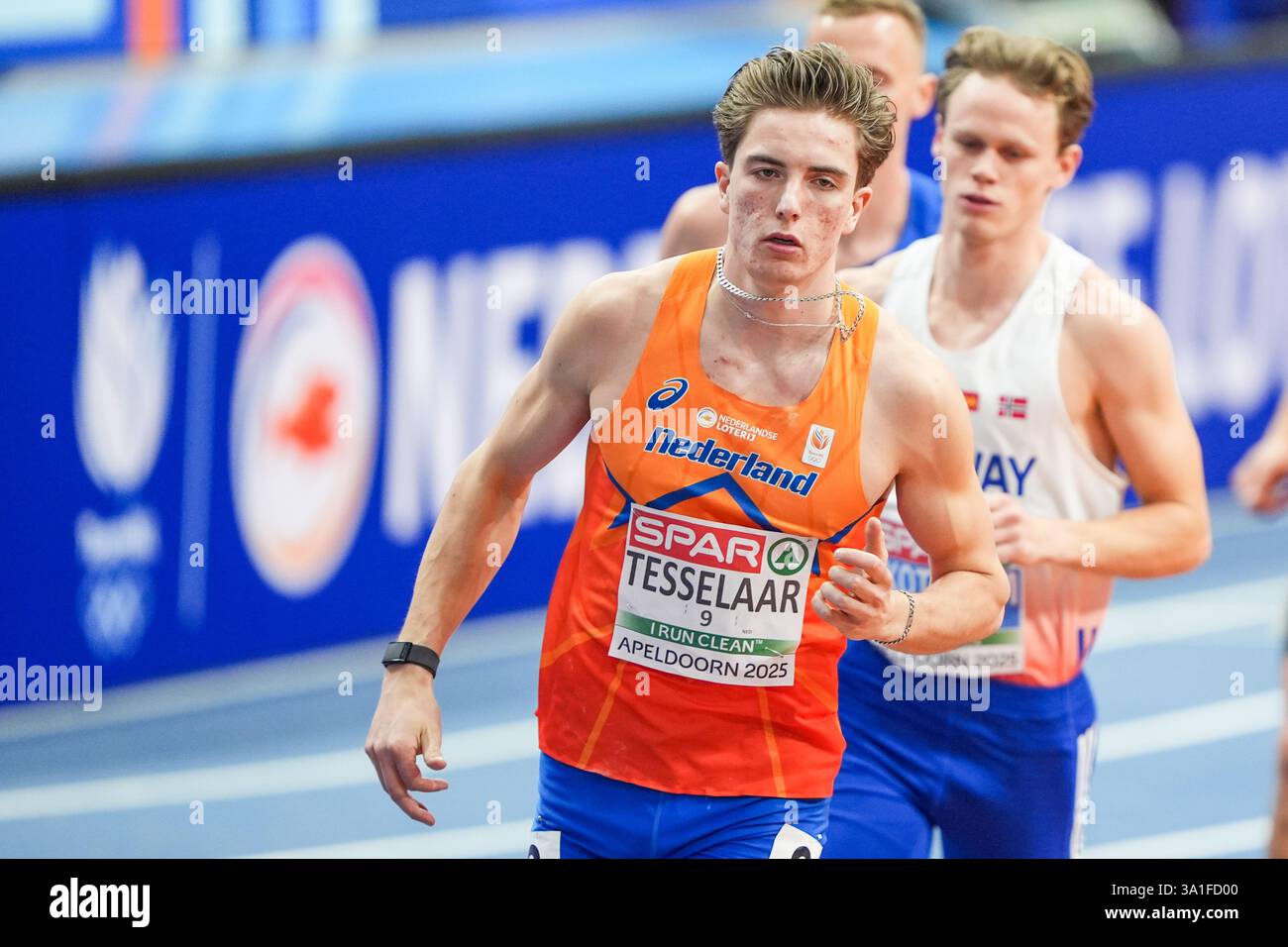 Apeldoorn, Paesi Bassi. 8 marzo 2025. APELDOORN, PAESI Bassi - 8 MARZO: Jeff Tesselaar dei Paesi Bassi durante i Campionati europei di atletica leggera indoor 2025 ad Omnisport l'8 marzo 2025 ad Apeldoorn, Paesi Bassi. (Foto di Andre Weening/Orange Pictures) credito: Orange Pics BV/Alamy Live News Foto Stock