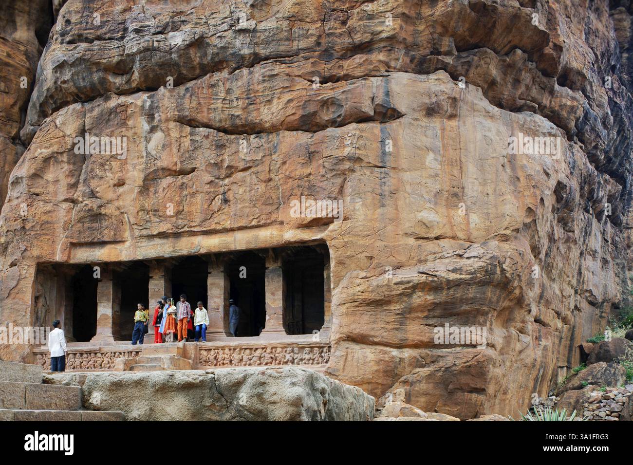 Templi storici delle grotte di Badami Chalukyan King Mangalesa 593-610 d.C., Karnataka, India, Asia Foto Stock