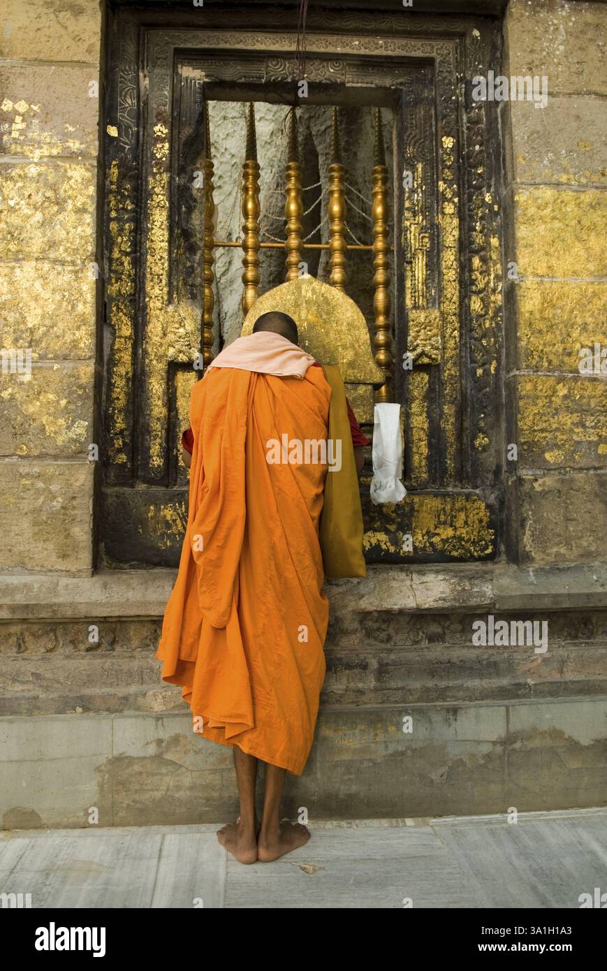 Vajrasana significa Trono di Diamante nel tempio Mahabodhi, Bodhgaya, Bihar, India, Asia Foto Stock