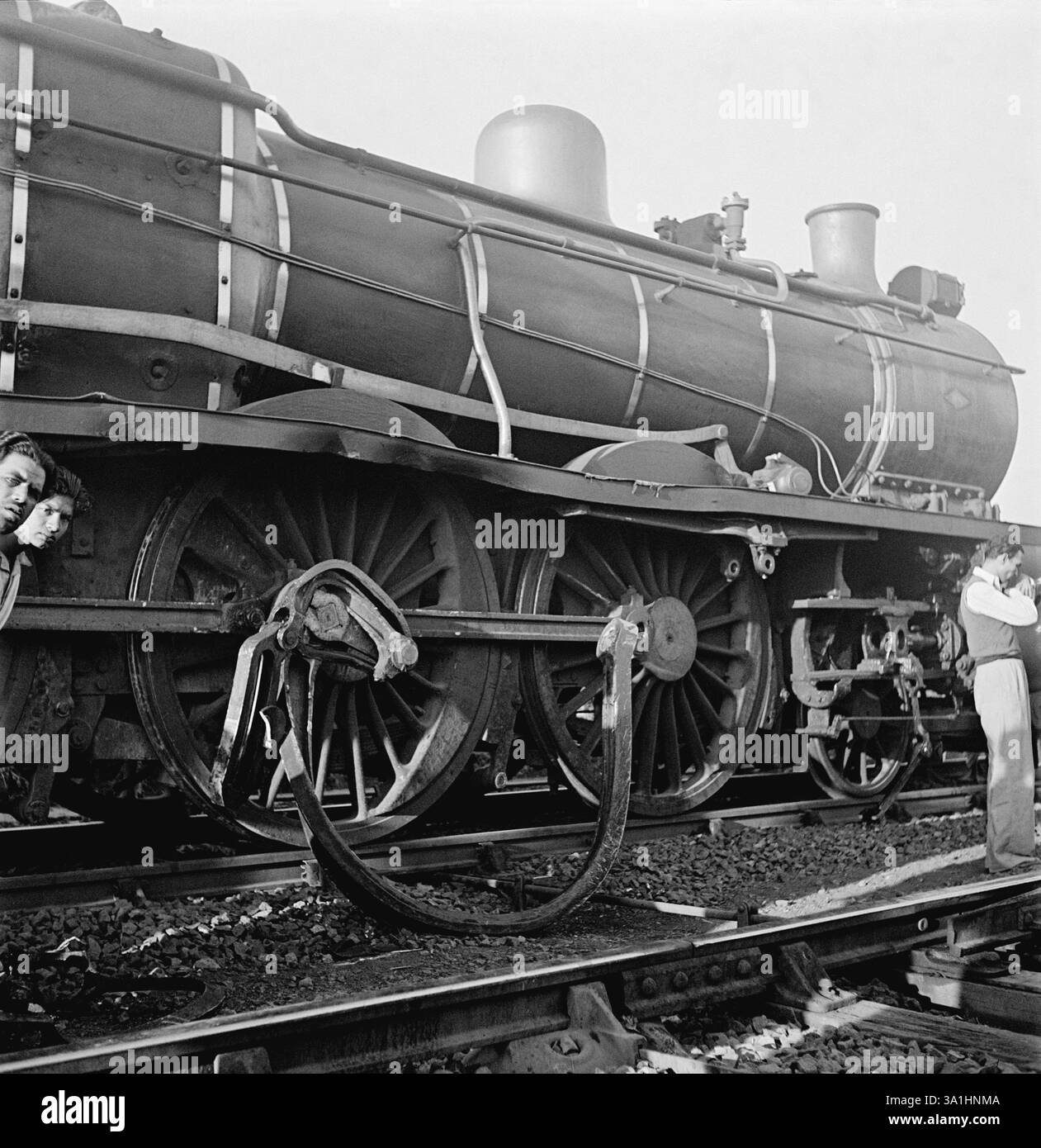 Treno Mumbai - Pune in cui Mahatma Gandhi è andato, ha incontrato un incidente, 1945 Foto Stock