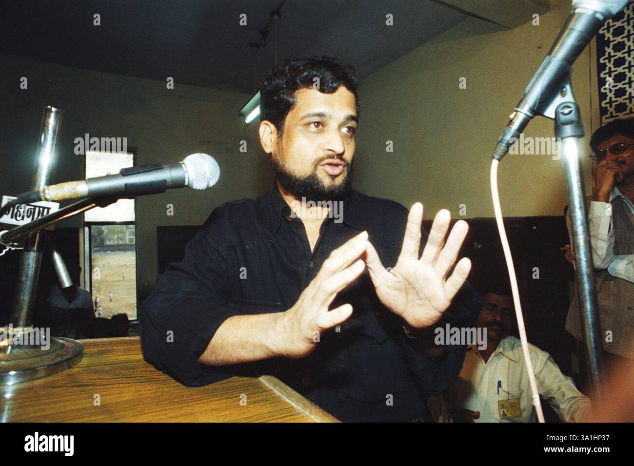Nikhil Wagle proprietario ed editore del giornale Mahanagar NO MR Foto Stock Nikhil Wagle proprietario ed editore del giornale Mahanagar NO MR Foto Stock