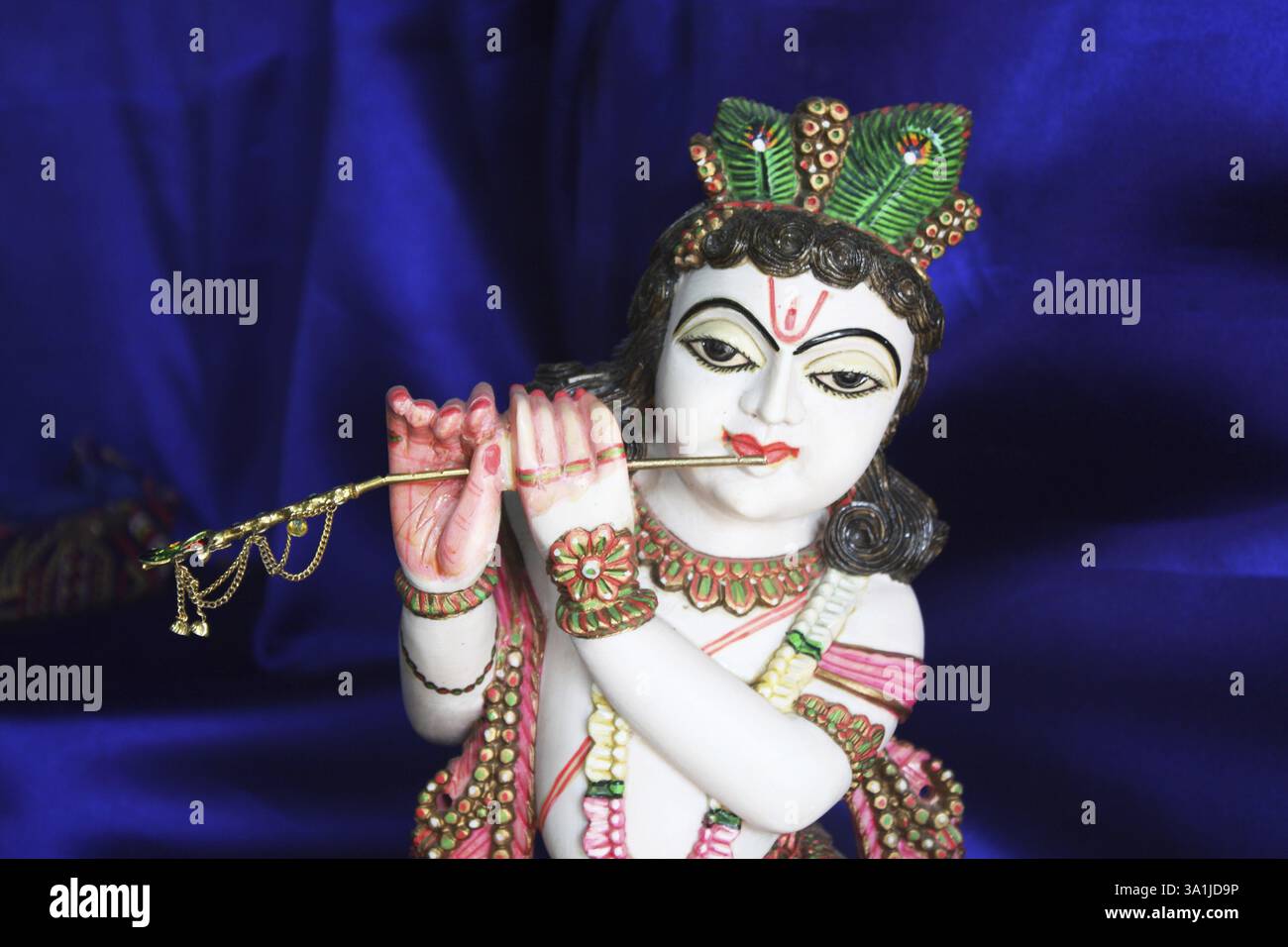 Statua del signore Krishna, mercato Dilli haat, Delhi, India, Asia Foto Stock