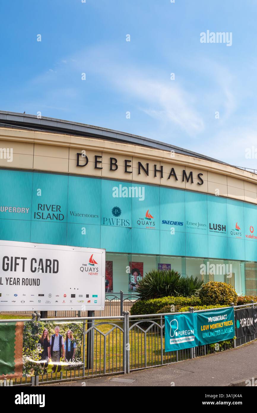 Grandi magazzini Debenhams, centro commerciale Quays, Newry, County Down, Irlanda del Nord. Foto Stock