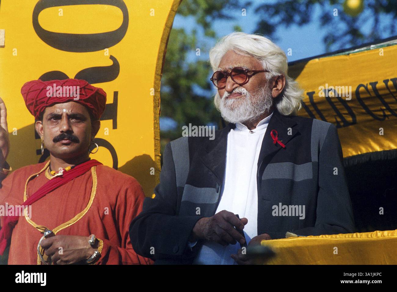 M.F. Hussain Maqbool fida Hussain, pittore di fama mondiale, sul circuito di gara NA MR Foto Stock