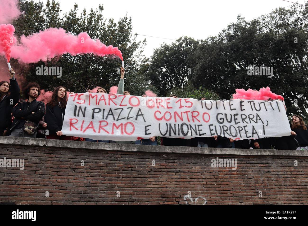 ROMA - OTTO MARZO 2025 MANIFESTAZIONE NON UNA DI MENO Foto Stock