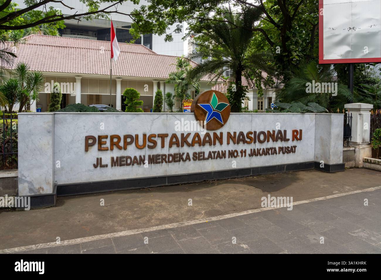 Giacarta, Indonesia - 23 gennaio 2025: Biblioteca nazionale della Repubblica di Indonesia (Perpustakaan Nasional RI) a Giacarta, Indonesia Foto Stock
