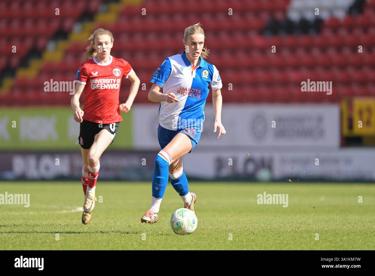 LONDRA Regno Unito - 9 marzo 2025: Lucy Newell di Blackburn Rovers Women durante il Barclays Women's Championship match tra Charlton Athletic Women e Blackburn Rovers alla Valley di Londra. Accreditare Keith Gillard/Alamy Live News Foto Stock
