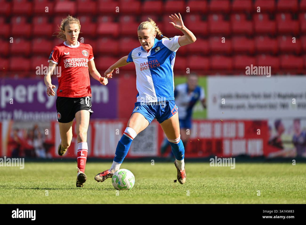 LONDRA Regno Unito - 9 marzo 2025: Lucy Newell di Blackburn Rovers Women durante il Barclays Women's Championship match tra Charlton Athletic Women e Blackburn Rovers alla Valley di Londra. Accreditare Keith Gillard/Alamy Live News Foto Stock
