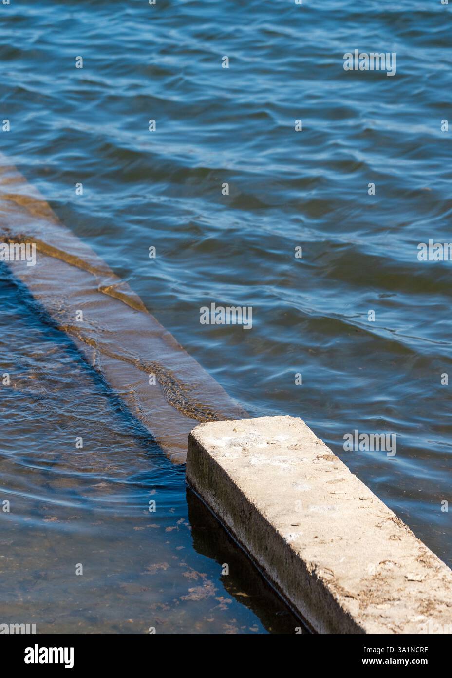 Il luogo perfetto per la pesca, vicino al lago. Foto Stock