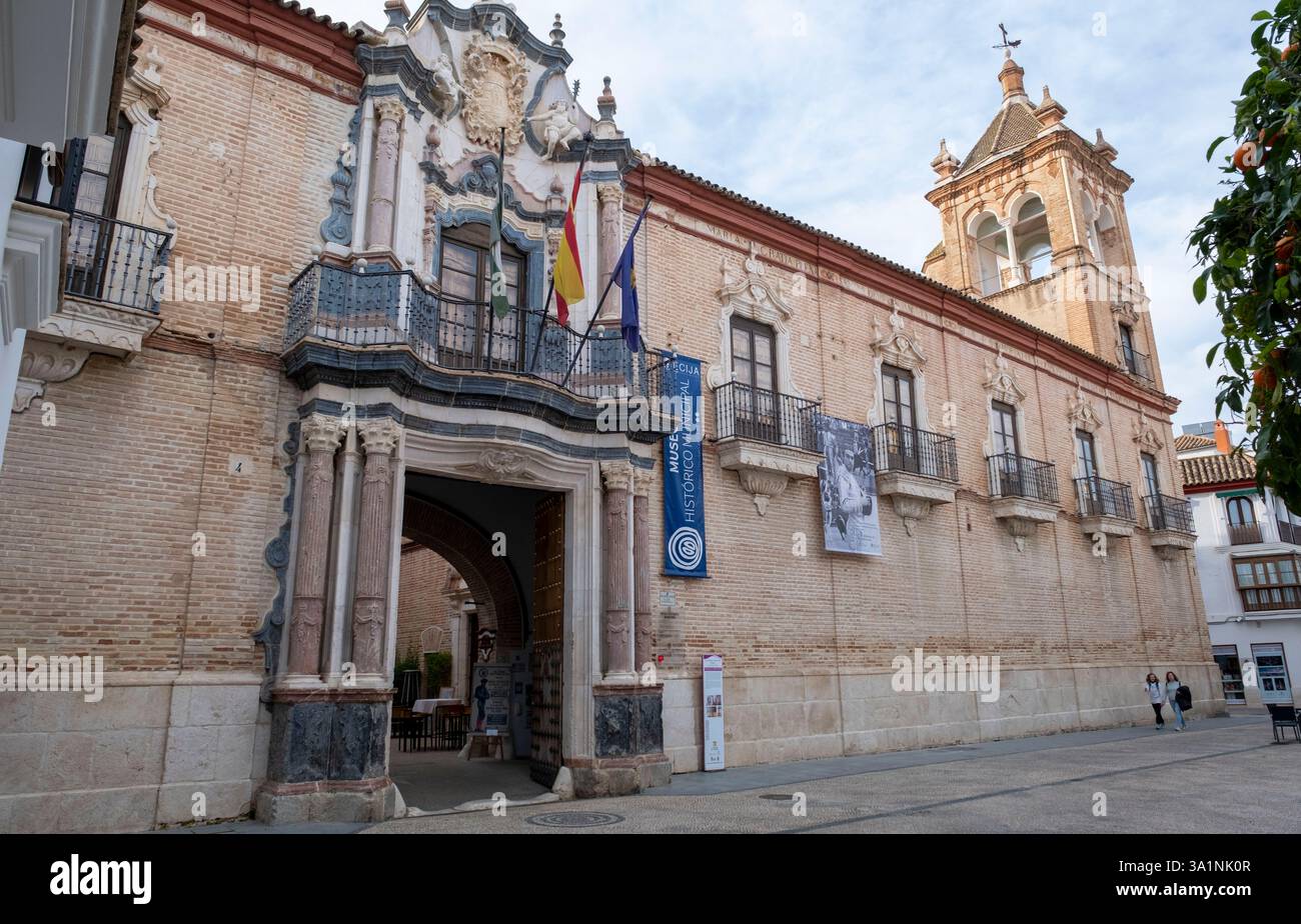 Ingresso al Museo storico Municipale di Écija, provincia di Siviglia, Andalusia, Spagna. Foto Stock