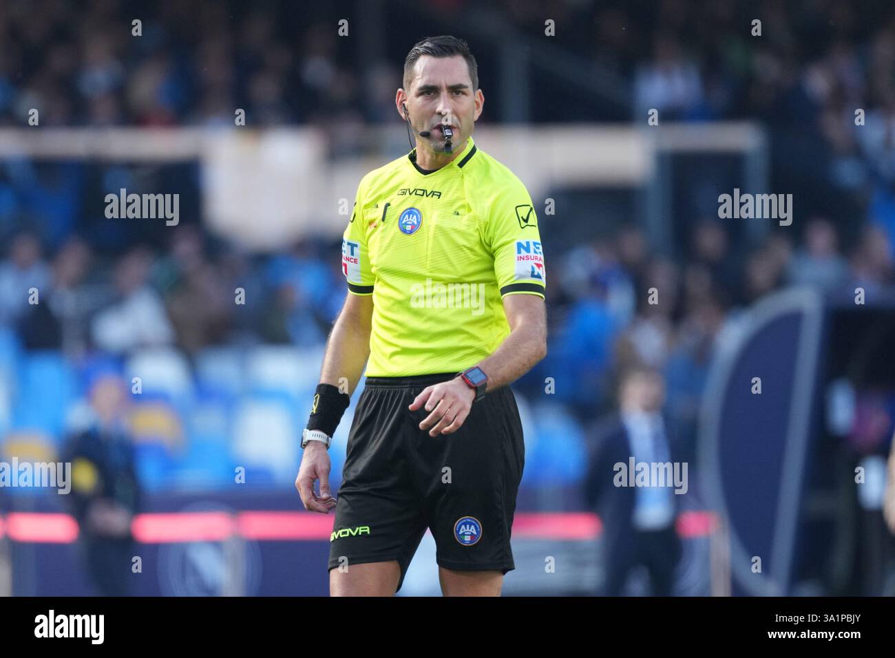 Napoli, Italia. 9 marzo 2025. L'arbitro Andrea Colombo durante la partita di serie A tra SSC Napoli e ACF Fiorentina allo Stadio Diego Armando Maradona Napoli, il 9 marzo 2025. Credito: Franco Romano/Alamy Live News Foto Stock