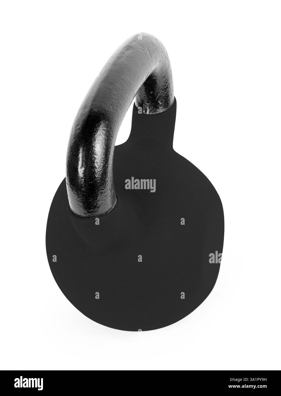 Un kettlebell nero isolato su bianco. Attrezzature per l'allenamento Foto Stock