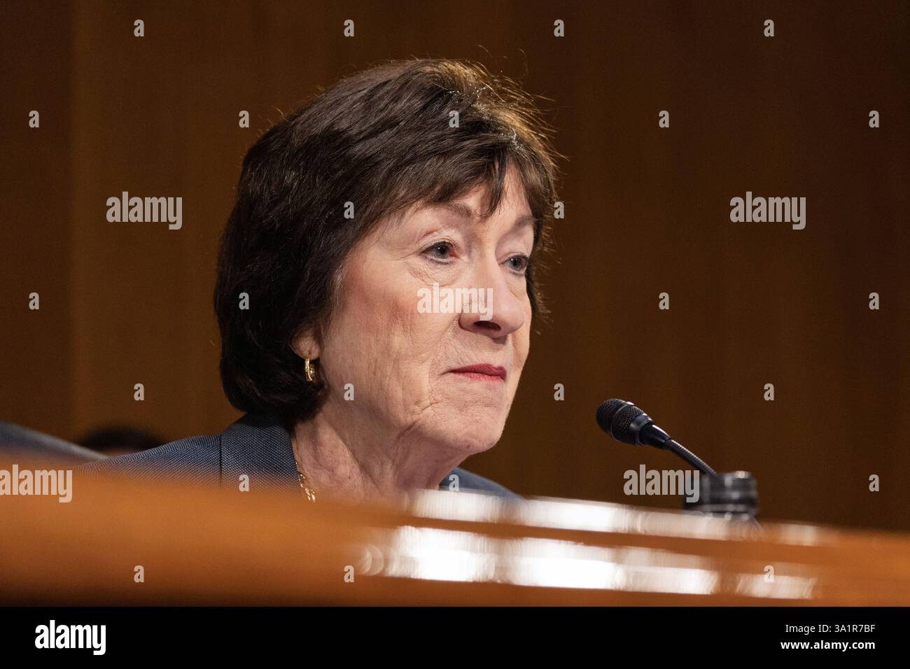 Washington DC - 30 gennaio 2025: La senatrice del Maine Susan Collins parla mentre il comitato di intelligence del Senato tiene un'audizione. Foto Stock