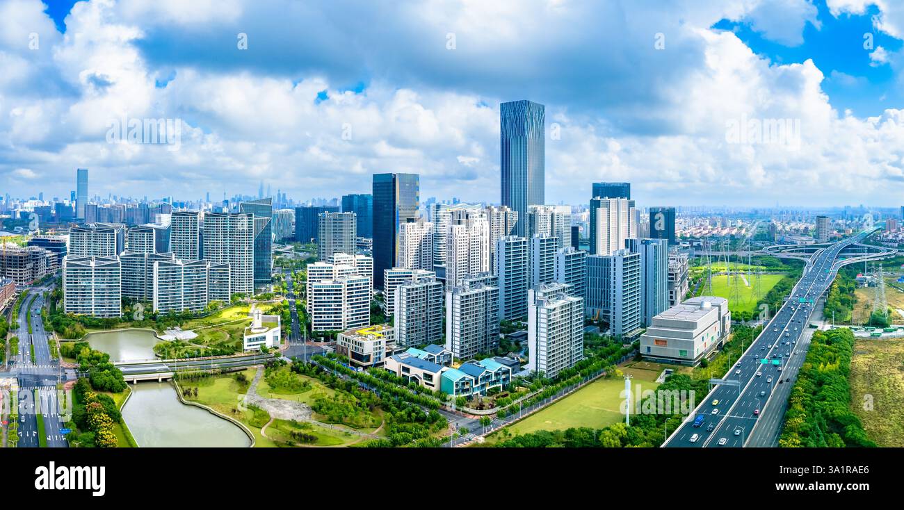 Shanghai Oriental Sports Center e Qiantan International Business District, Cina Foto Stock