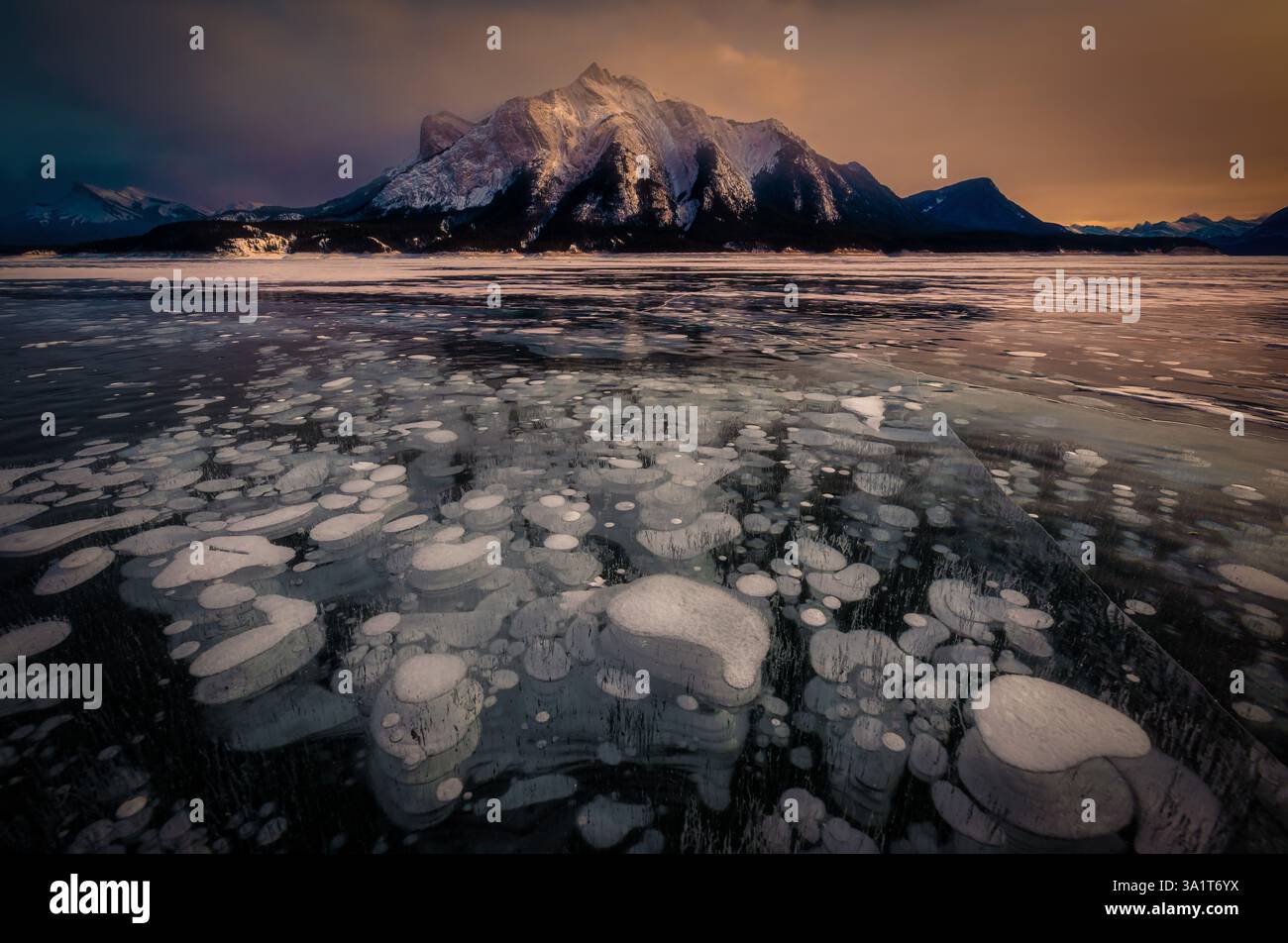 Tramonto dal lago Abraham, Montagne Rocciose canadesi Foto Stock