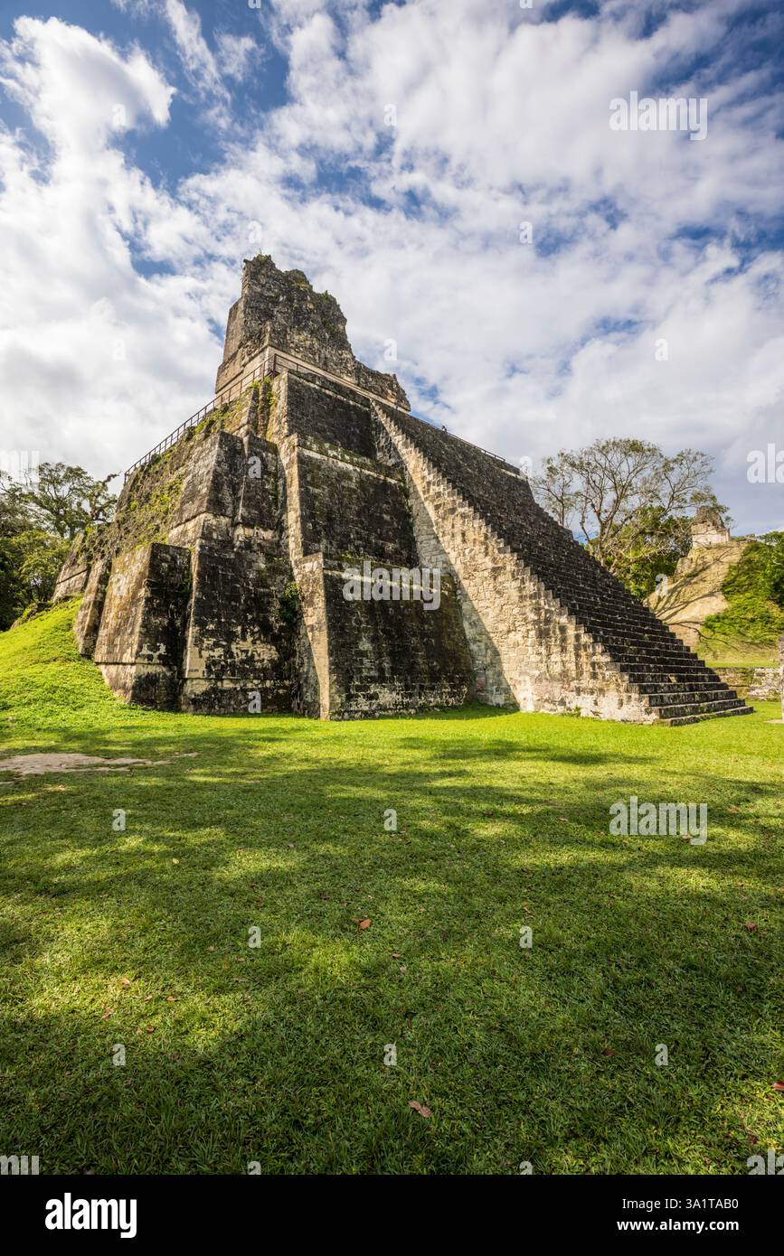 Il Tempio Maya II a Tikal, Guatemala, America centrale Foto Stock