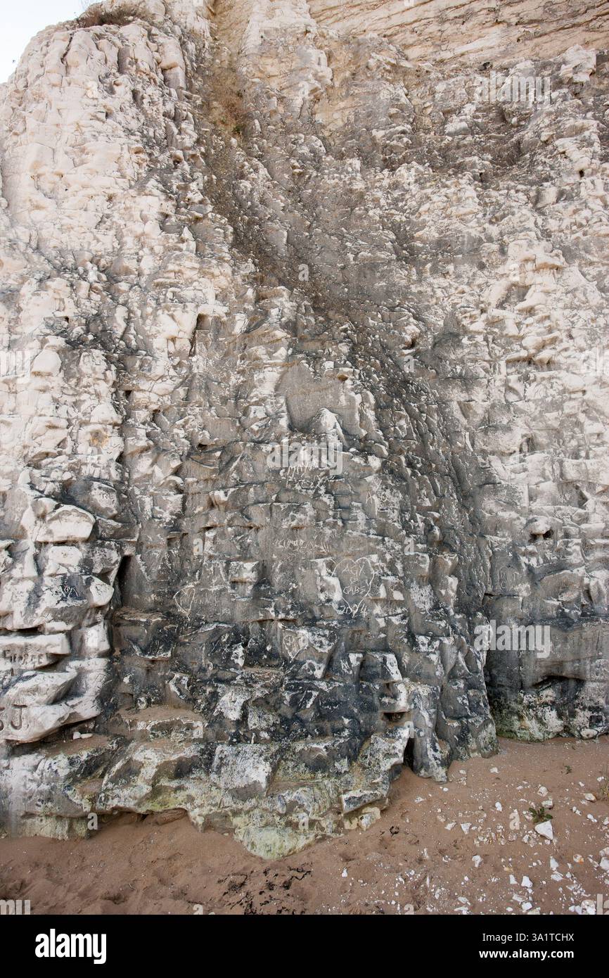 Botany Bay è una baia isolata, situata tra Margate e Broadstairs, che offre splendide vedute delle bianche scogliere e del mare Foto Stock