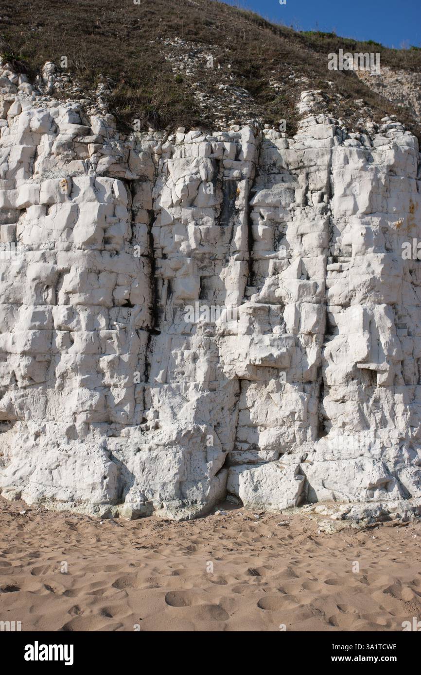 Botany Bay è una baia isolata, situata tra Margate e Broadstairs, che offre splendide vedute delle bianche scogliere e del mare Foto Stock