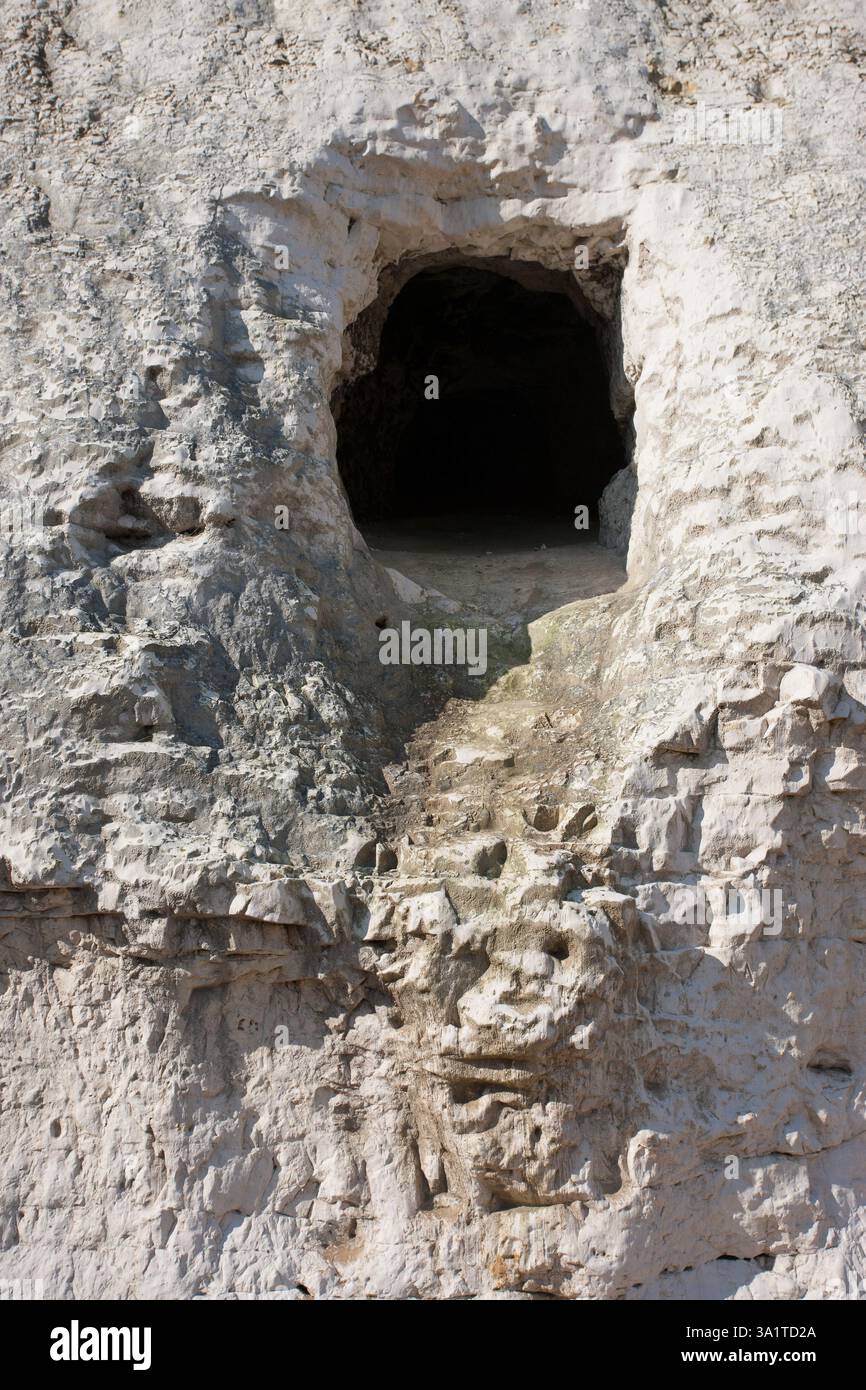 Botany Bay è una baia isolata, situata tra Margate e Broadstairs, che offre splendide vedute delle bianche scogliere e del mare Foto Stock