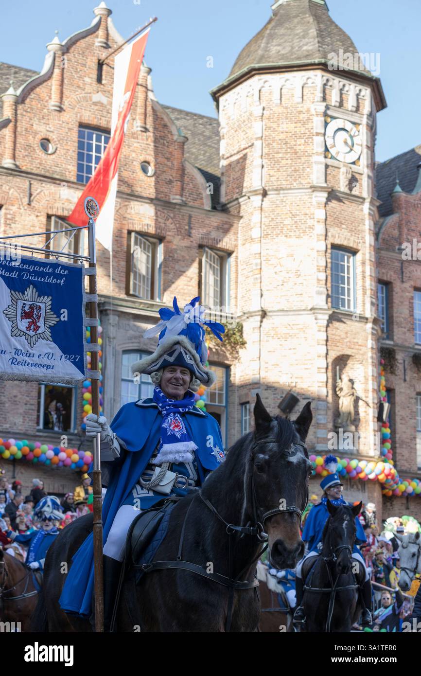 Rosenmontag Festival Karneval Carnival Tradition Dusseldorf Germania Europe Parade Festival Foto Stock
