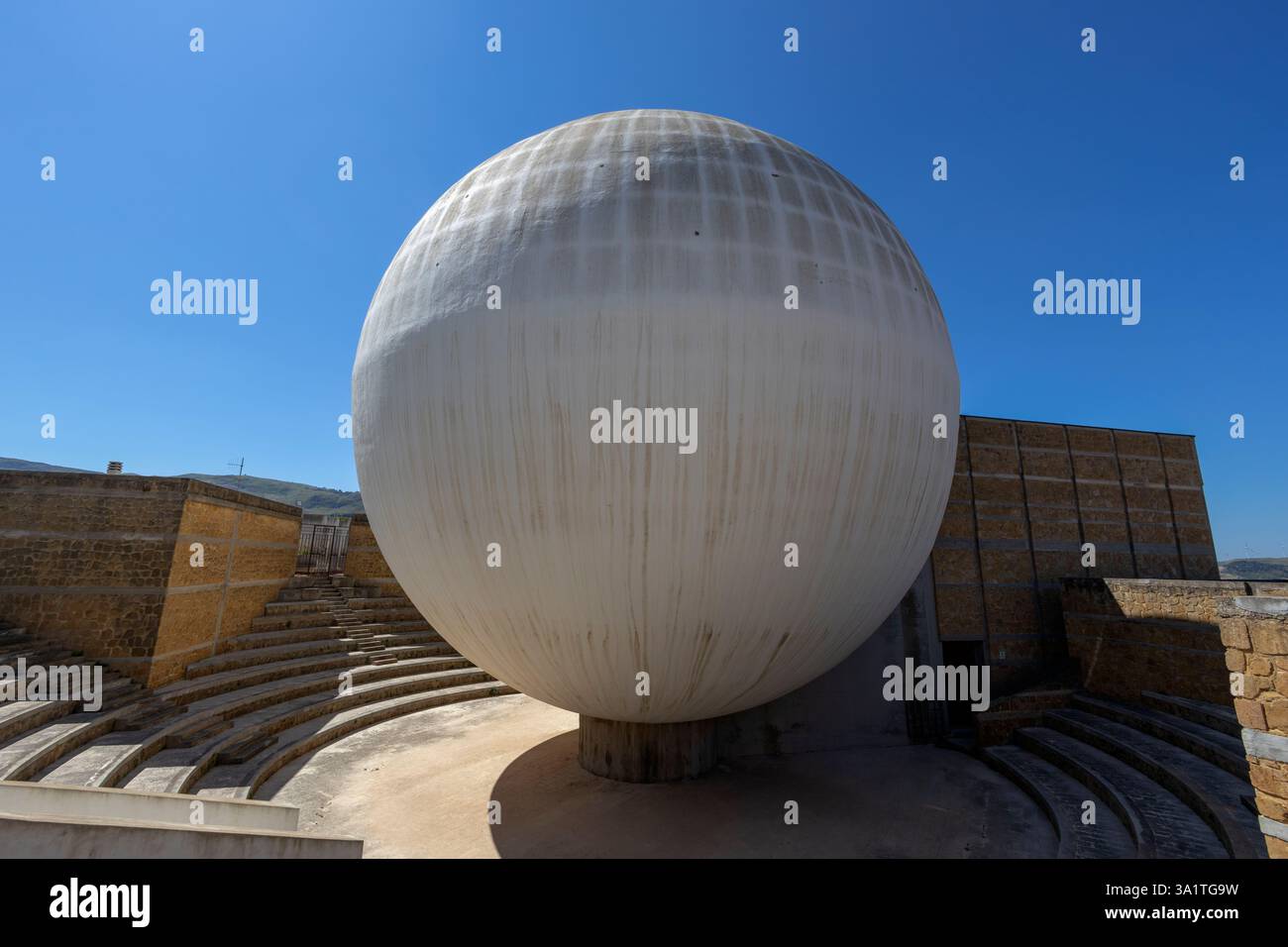 Chiesa madre di Gibellina, provincia di Trapani, Italia Foto Stock