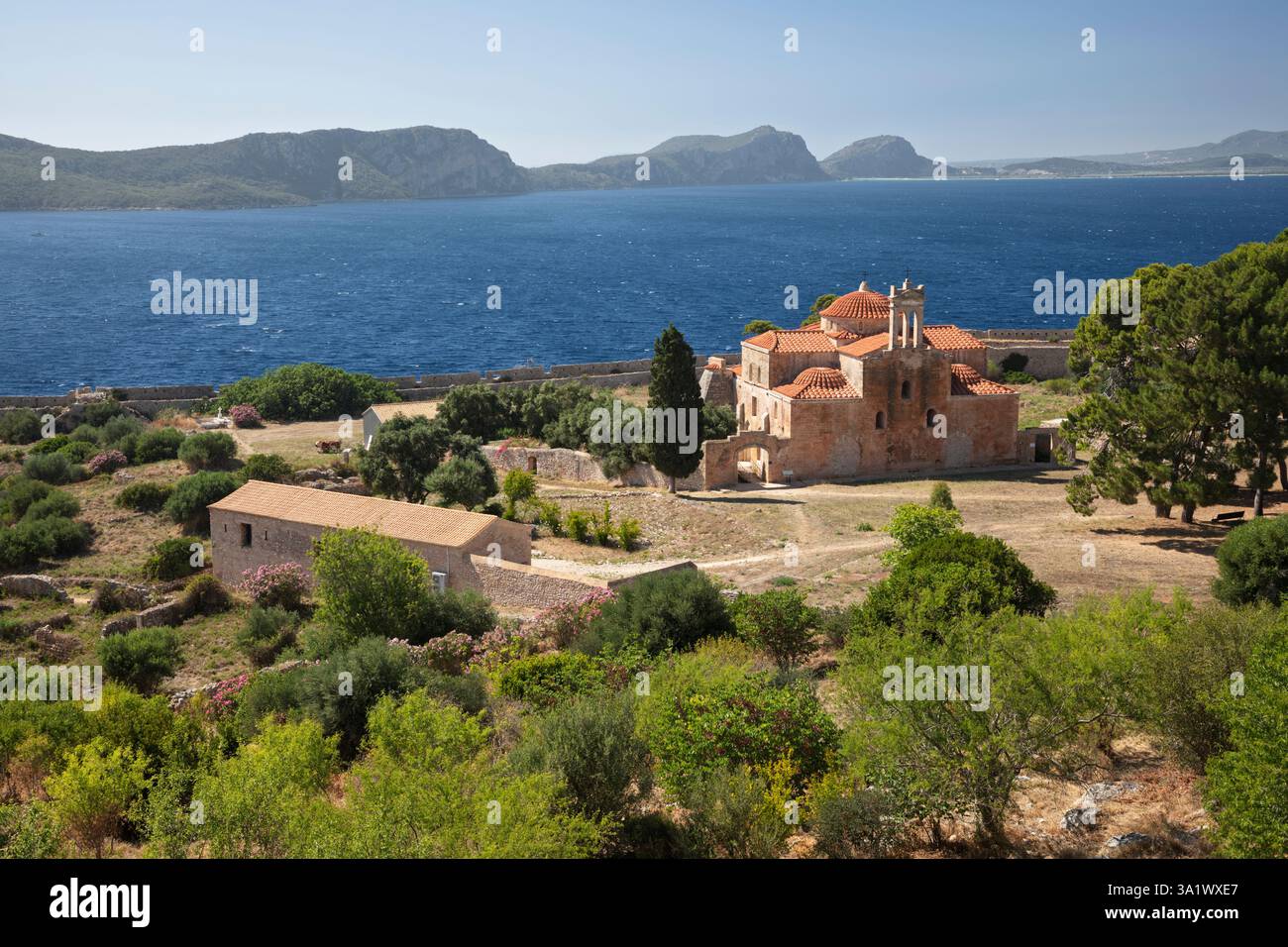 Chiesa all'interno del Castello di Pelo, Pelo, Messenia, Peloponneso, Grecia, Europa Foto Stock