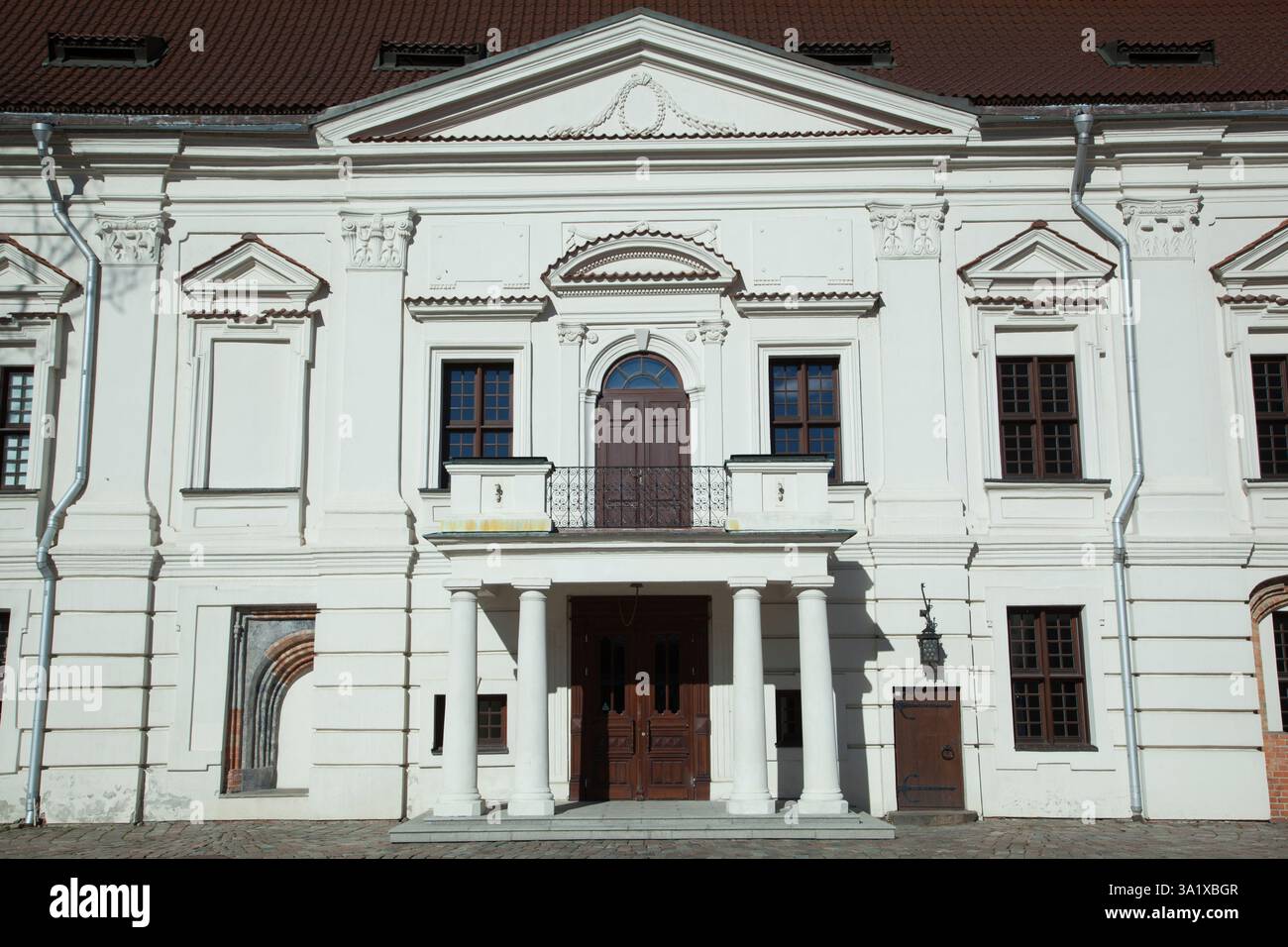Vista dell'entrata laterale del Municipio di Kaunas del XVIII secolo (Lituania). Foto Stock