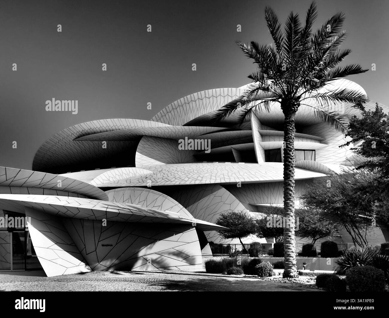 Qatar Nationalmuseum zeichnet sich durch Seine einzigartige Architektur aus, Die von dem französischen Architekten Jean Nouvel entworfen wurde Foto Stock