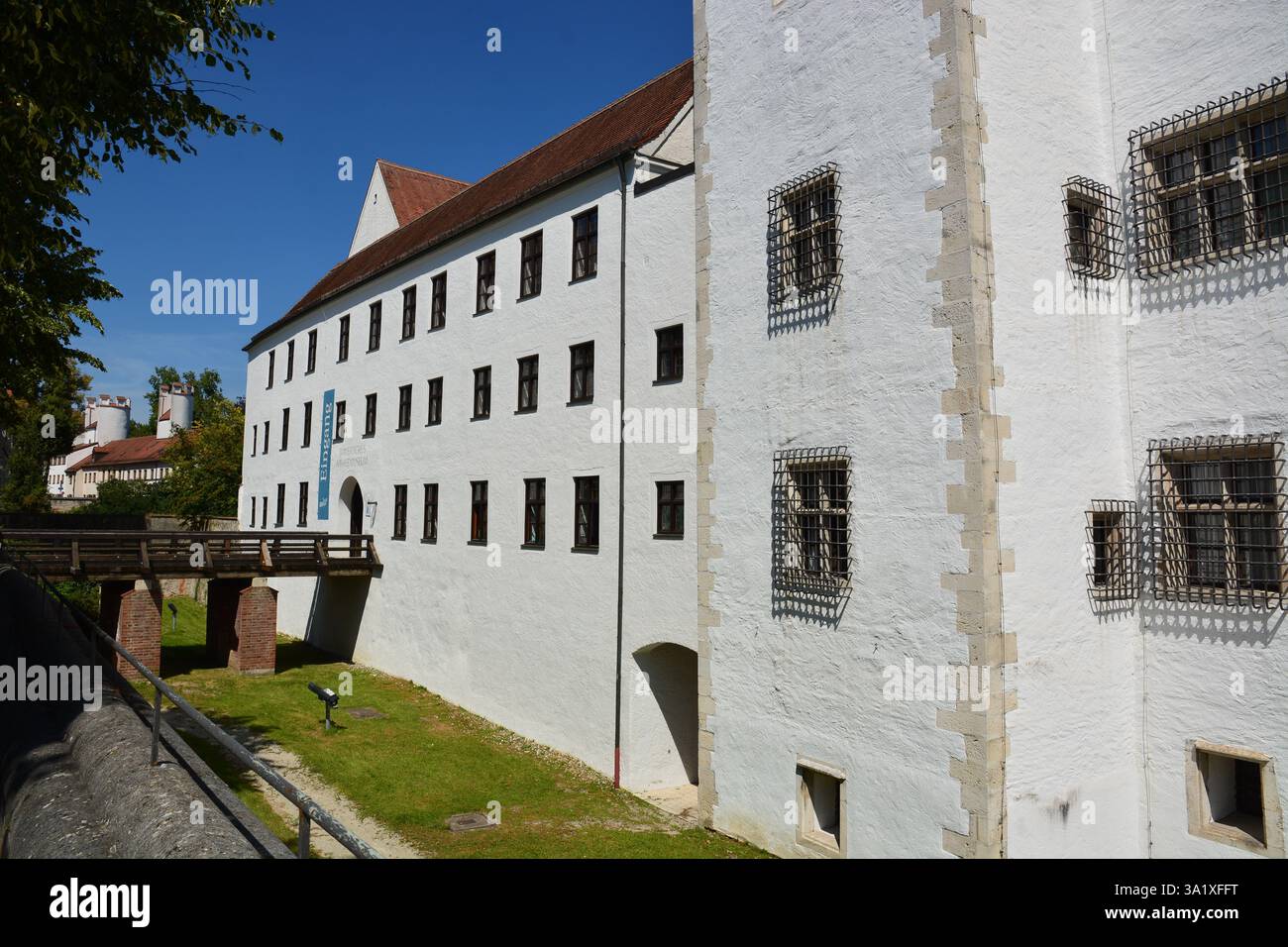 Ingolstadt, Baviera, Germania - 08.06.2024: Veduta parziale del Museo dell'Esercito Bavarese nel nuovo Castello Foto Stock
