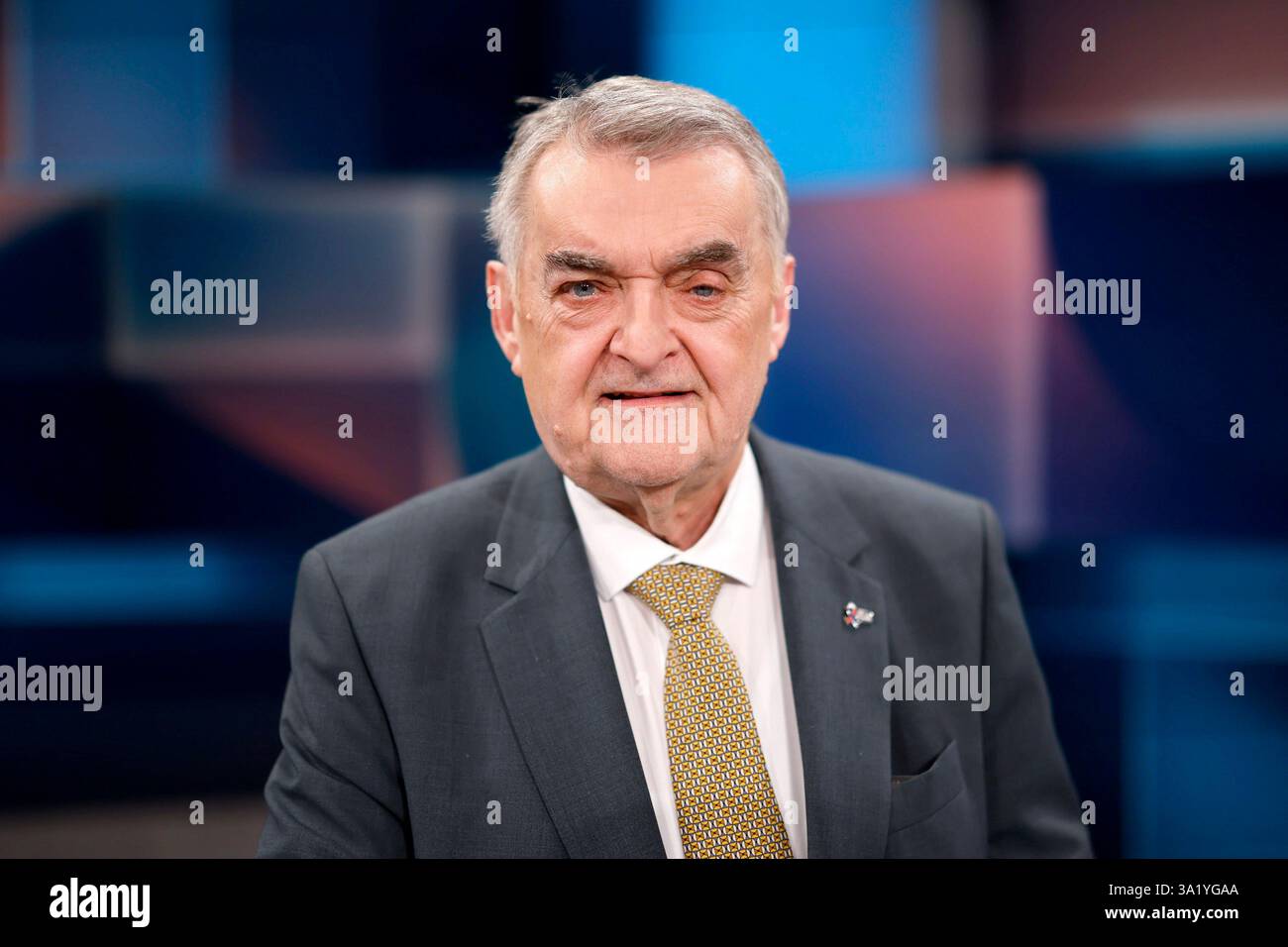 NRW-Innenminister Herbert Reul CDU bei der ARD-Talksendung hart aber Fair im WDR-Studio Köln. Köln, 10.03.2025 NRW Deutschland *** NRW Ministro dell'interno Herbert Reul CDU sul talk show ARD hart aber Fair presso WDR Studio Cologne Cologne, 10 03 2025 NRW Germania Copyright: XChristophxHardtx Foto Stock