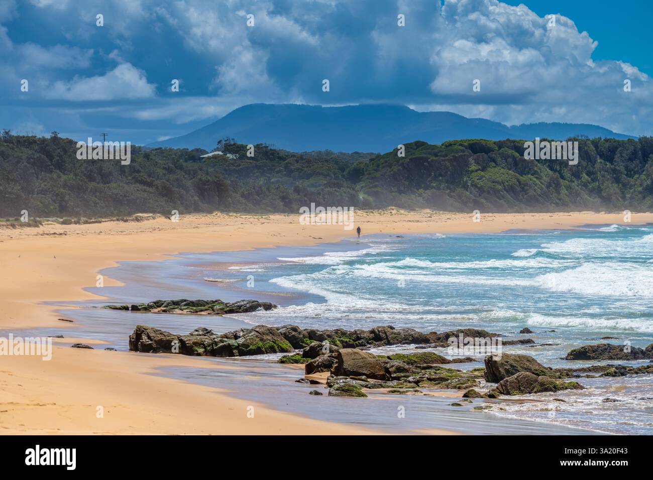 Una visita a Cuttagee Beach vicino a Bermagui sulla costa della Sapphire Coast nella costa meridionale del NSW, Australia Foto Stock
