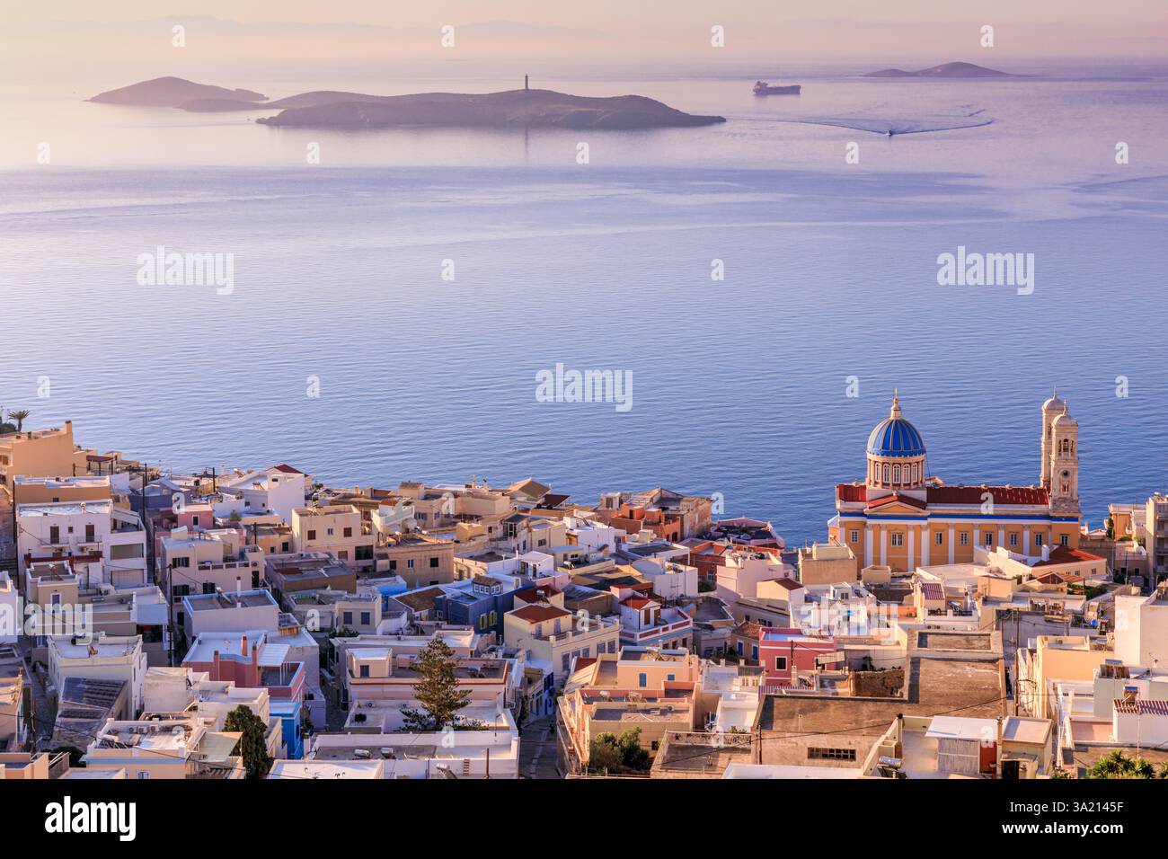 Veduta di Ermoupolis, Cicladi, Siro Foto Stock