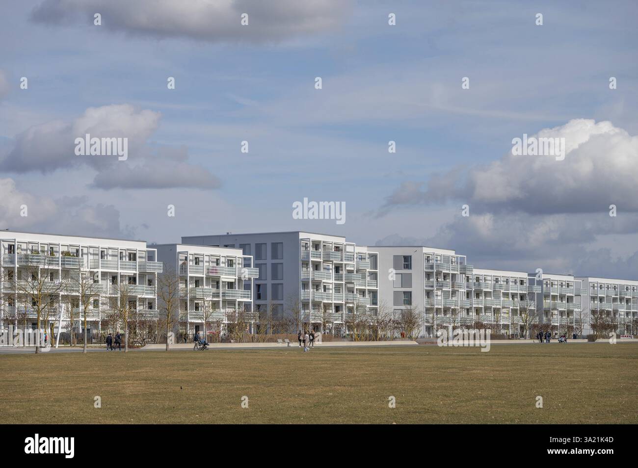 Moderni edifici residenziali nella nuova area residenziale di Hubland, costruiti sul sito dell'ex American Leighton Barracks, Wuerzburg, bassa Francon Foto Stock