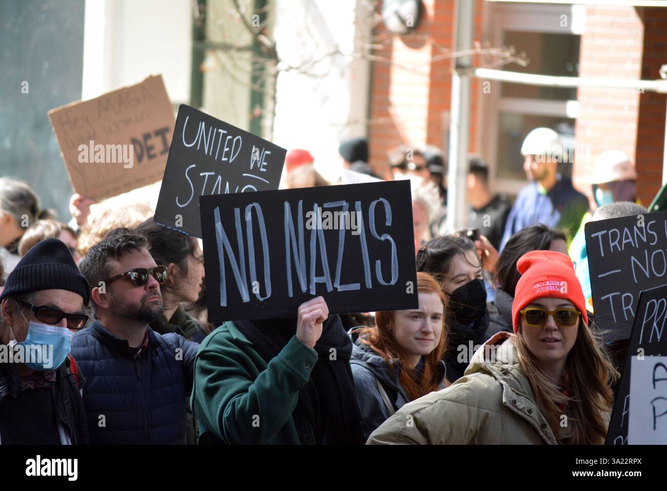 Cartelli per una marcia della giornata internazionale della donna a New York. Foto Stock